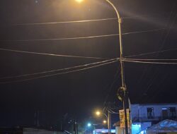 Pemkot Ambon Mulai Perbaiki Lampu Jalan Rusak yang Dilaporkan Warga