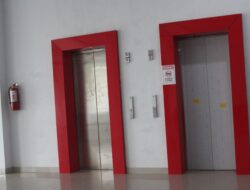 Lift di Kantor Baru DPRD Malteng Diduga Macet Operasi, Anggota Dewan Terpaksa Naik Tangga Darurat