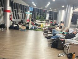 Penumpang Batik Air Jakarta-Ambon-Nabire Terlantar di Bandara Pattimura, Minta Kepastian dan Perhatian Maskapai