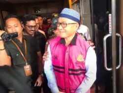 Eks Kadis PUPR Maluku, Ismail Usemahu dan Tiga Rekannya Diserahkan ke Kejati Maluku